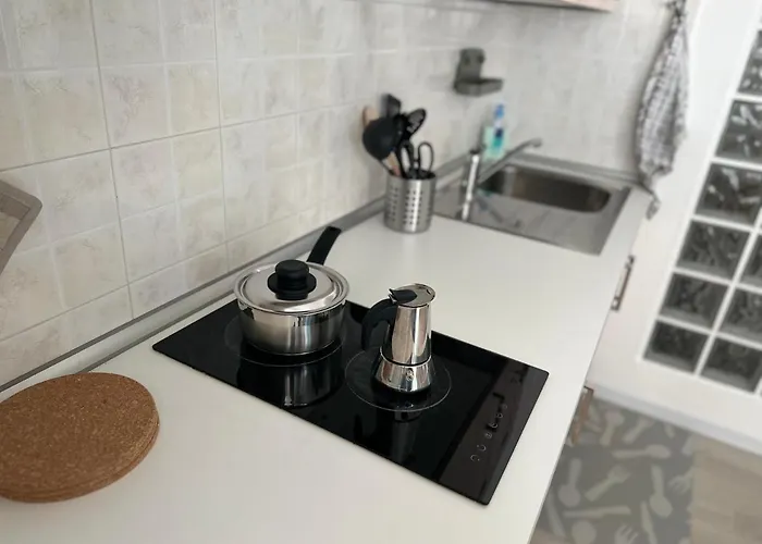 Monolocale Portoverde Lägenhet *